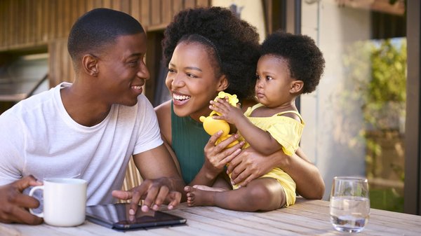 Conseils parentalité positive pour jeunes parents